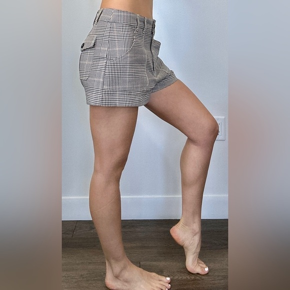 Zara Women Plaid Shorts with pockets Size M - Picture 5 of 12